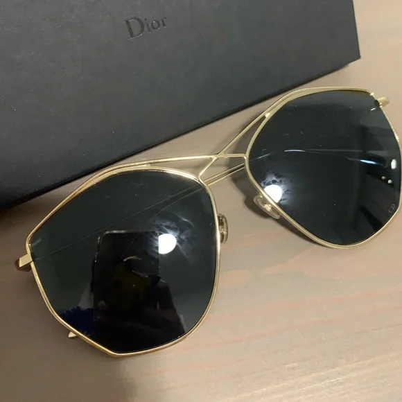 Authentic Dior sunglasses - comes with case and original box! Authentic Christian Dior sunglasses Oversized Salmon... | Depop main image 4